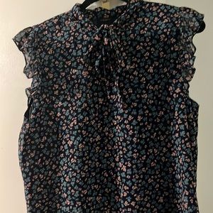 Ann Taylor Short sleeve flower blouse
